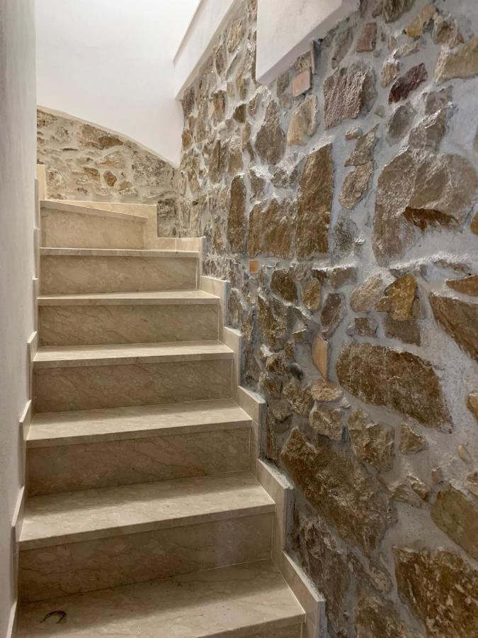 Dea Del Borgo Villa Sant'Ambrogio  Bagian luar foto
